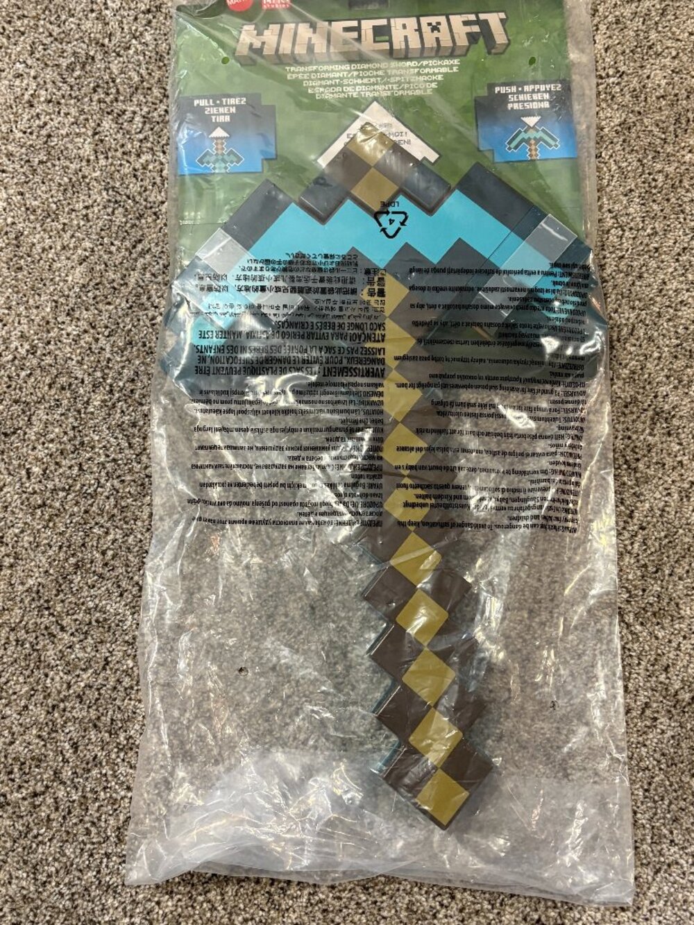 Minecraft Transforming Diamond Sword Pickaxe Toy